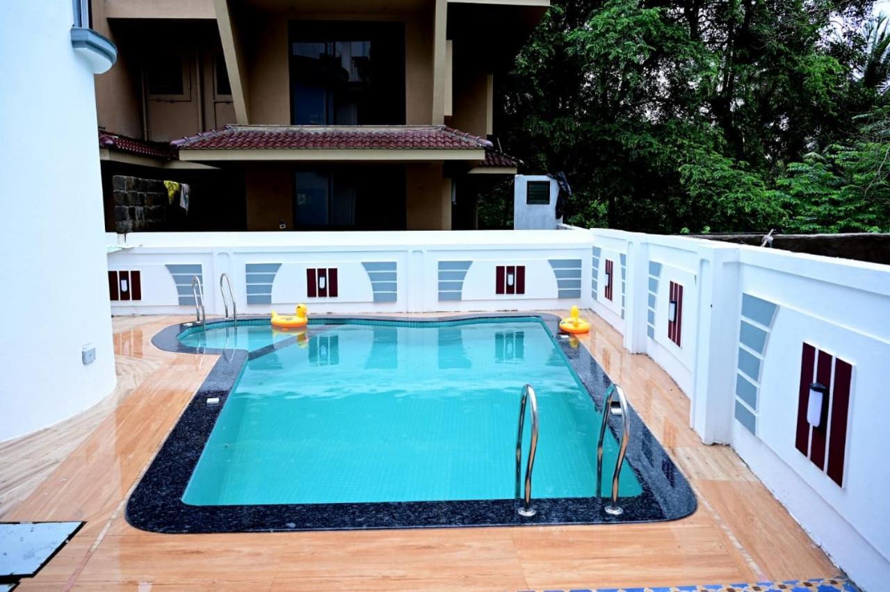White House Villa-Private Pool Navelim Eksteriør billede