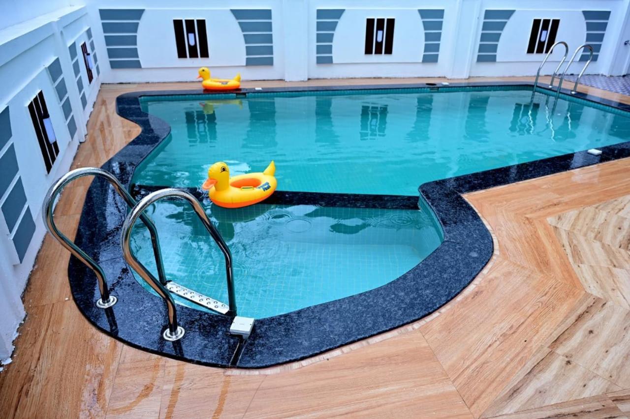 White House Villa-Private Pool Navelim Eksteriør billede